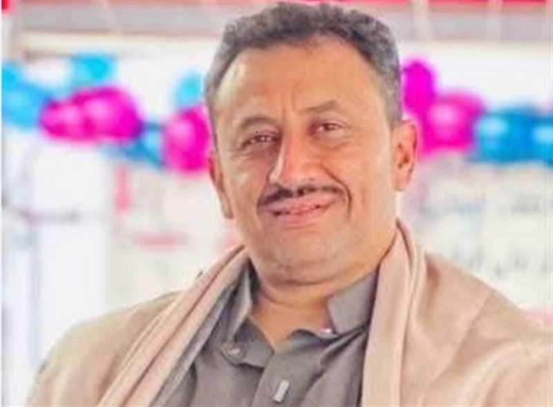 إب.. مشرف حوثي يسجن والده إثر خلاف نشب بينهما