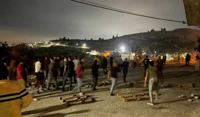إصابة عشرات الفلسطينيين في هجوم للمستوطنين غربي نابلس