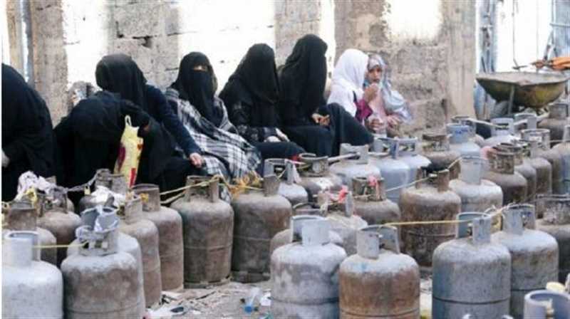 مليشيا الحوثي تفتعل أزمة غاز منزلي في مدينة إب