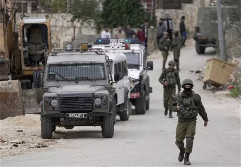 إصابة 5 فلسطينيين باقتحام جيش الاحتلال الإسرائيلي مخيم جنين