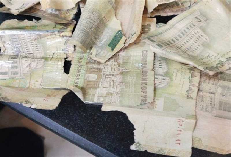 إب.. تداول أوراق تالفة من فئة الألف ريال في ظل شحة نقدية