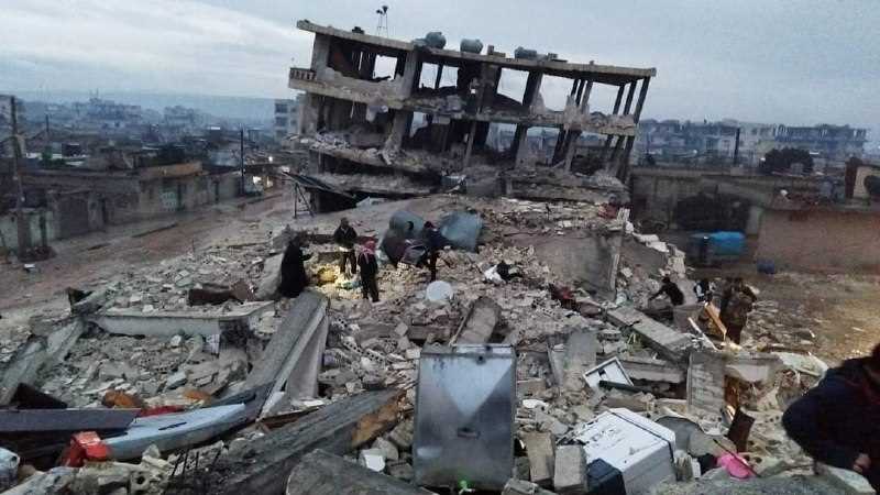 توقعات بارتفاع ضحايا الزلزال في سوريا وتركيا الى ٨٠ الف شخص