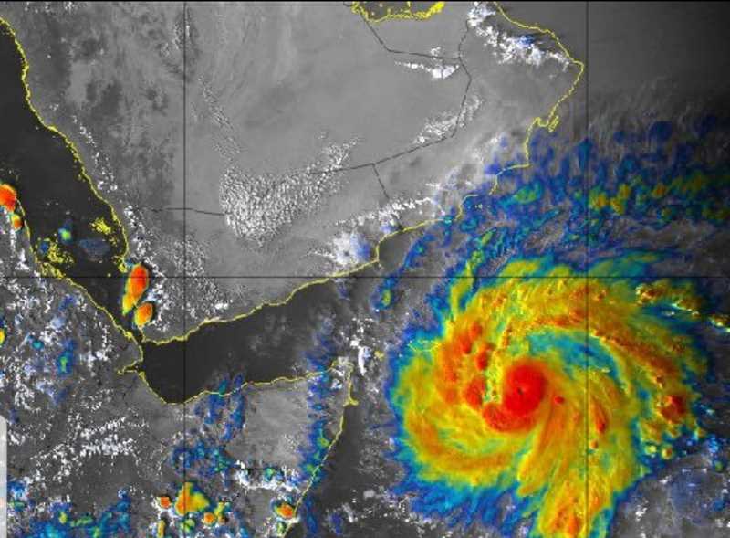  الأرصاد: تطور المنخفض الجوي المداري إلى عاصفة إعصارية في بحر العرب