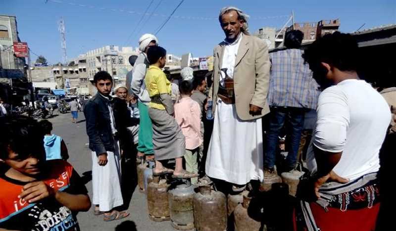 مليشيا الحوثي بصنعاء تفتعل أزمة في غاز الطهي