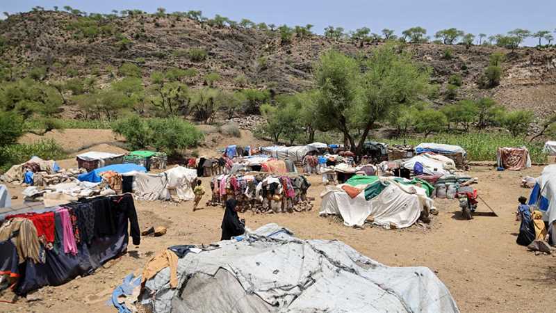 الحكومة اليمنية تعلن ارتفاع أعداد النازحين جراء التصعيد الحوثي إلى نحو 147 ألف شخص