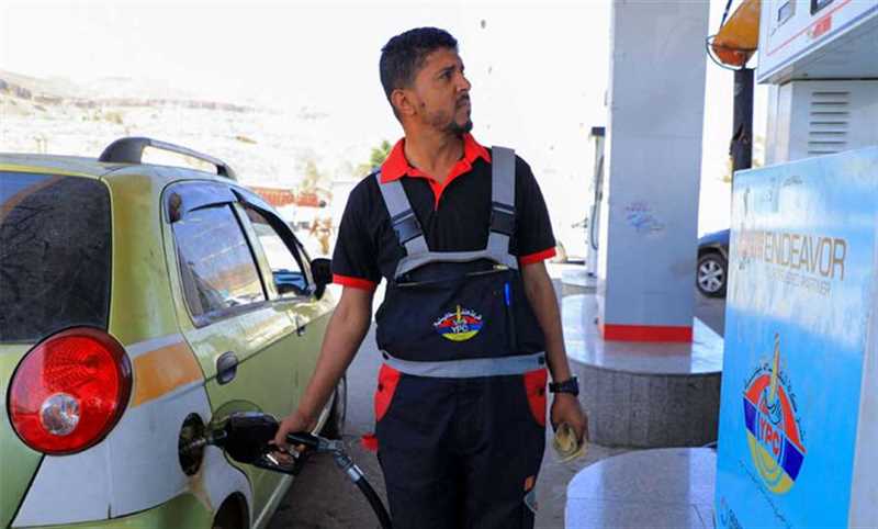 اليمن.. الحكومة تقر جرعة جديدة في أسعار البنزين