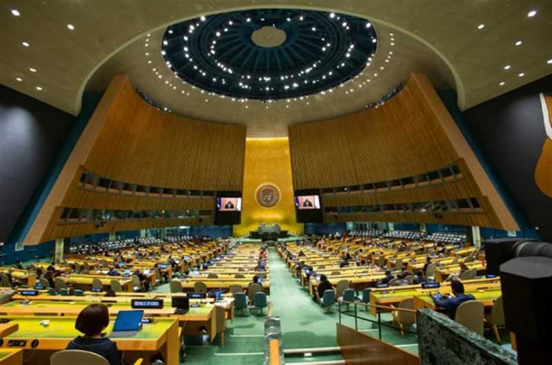 الجمعية العامة تعتمد قرارا يدعم عضوية فلسطين بالأمم المتحدة واليمن ترحب
