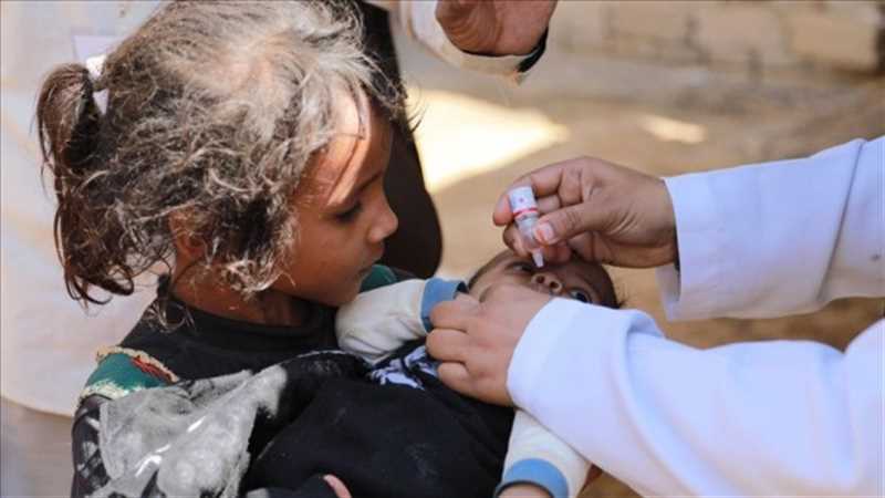 وزارة الصحة تنفي وجود تطعيم إجباري مجهول للأطفال في المدارس
