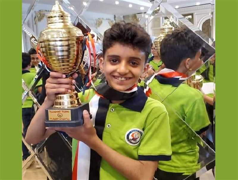 طالب في إحدى مدارس إب يفوز بالمركز الأول في المسابقة الدولية للحساب الذهني في مصر