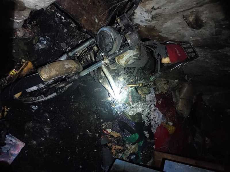 مجهولون يحرقون منزل عمال نظافة في مدينة إب القديمة