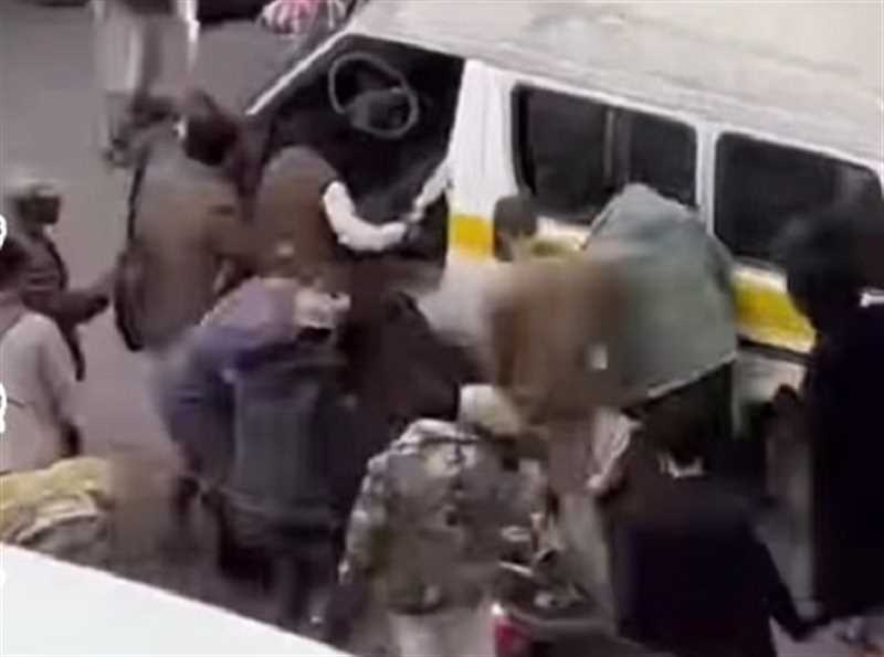 وفاة طفل وإصابة شابين في حادثة صدم بمدينة إب