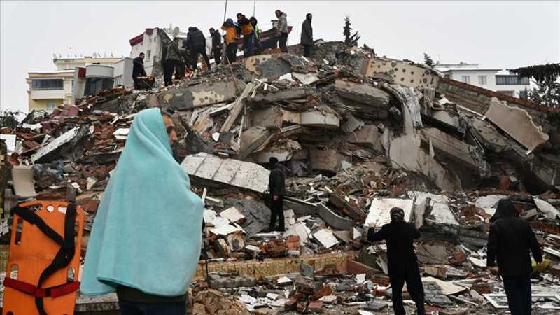 آلاف القتلى والجرحى في سوريا وتركيا جراء زلزال قوي 
