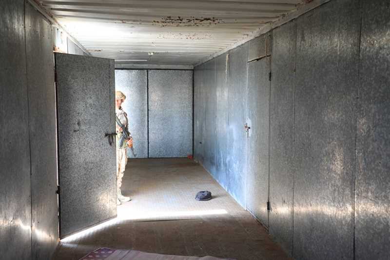 مرصد حقوقي يدعو لتحقيق دولي بشأن مراكز التعذيب والسجون السرية الإماراتية في اليمن