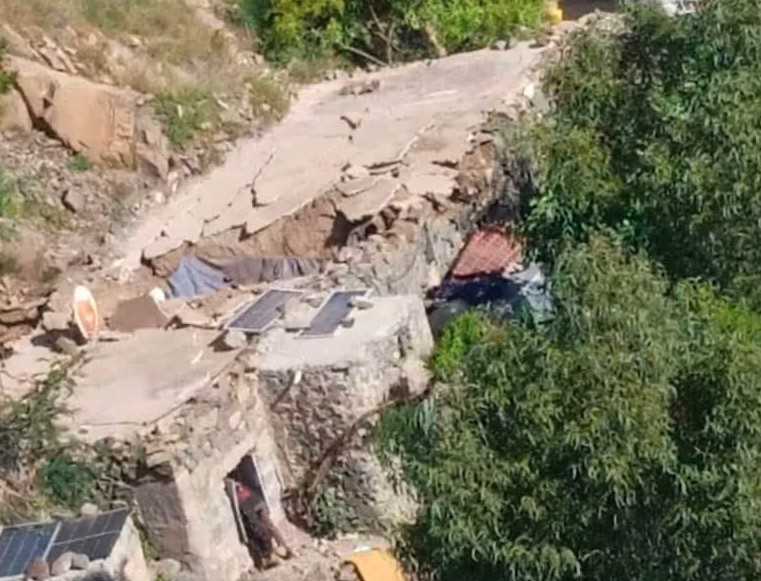 مركز حقوقي: مقتل وإصابة 24 مدنياً في مجازر حوثية في تعز خلال يوم واحد
