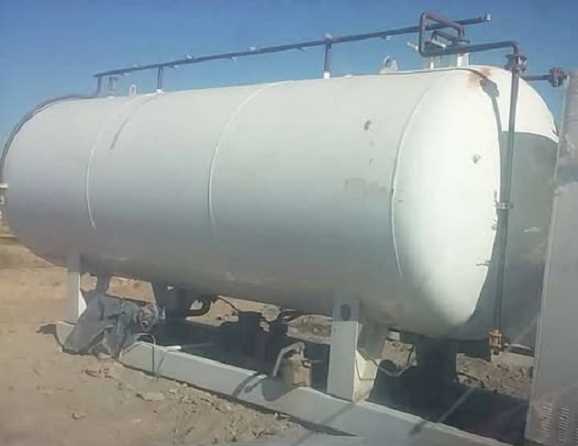 مستثمر يشرع بتركيب محطة غاز متنقلة في حي سكني بمدينة إب بدعم حوثي