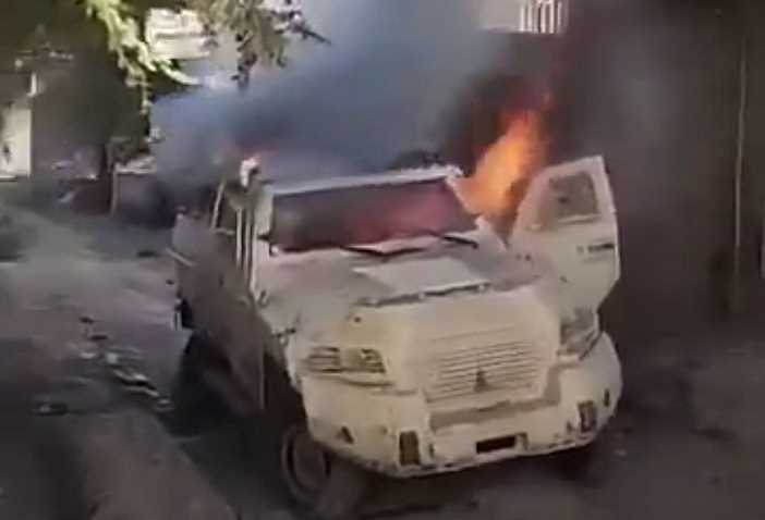 تعز.. مصرع أكثر من 25 عنصرا حوثياً وتدمير طقم عسكري وعربة في جبهة الشقب والأقروض