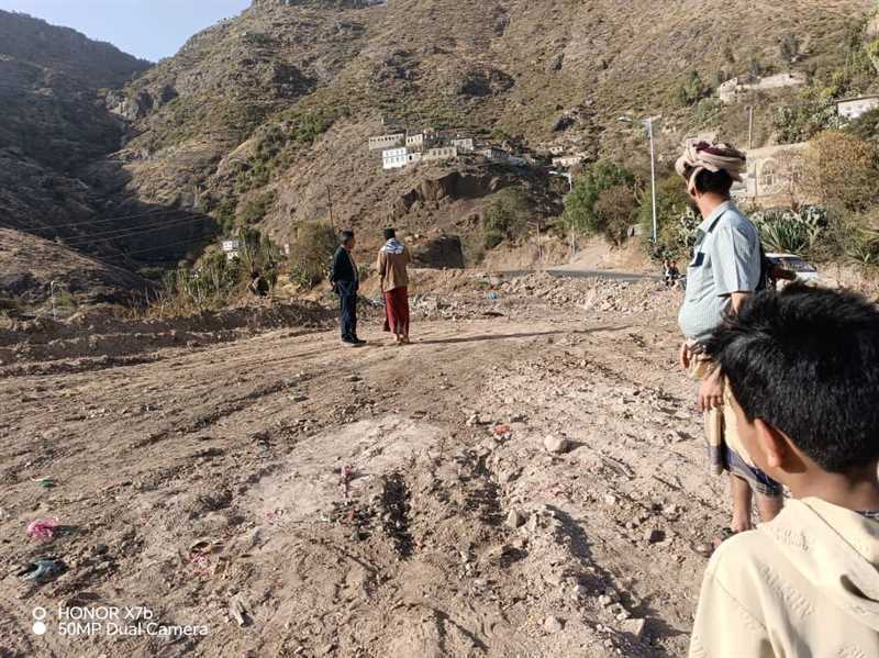 إب..أهالي وادي ميتم ينددون بمساعٍ حوثية لإنشاء مكب للقمامة في منطقتهم