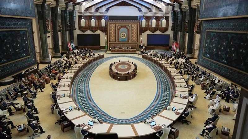 القمة العربية تجدد دعمها للشرعية اليمنية وجهود إحلال السلام وفق المرجعيات