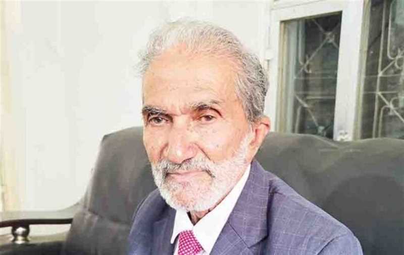 من أبناء إب.. مليشيا الحوثي تختطف الأكاديمي اليمني حمود العودي