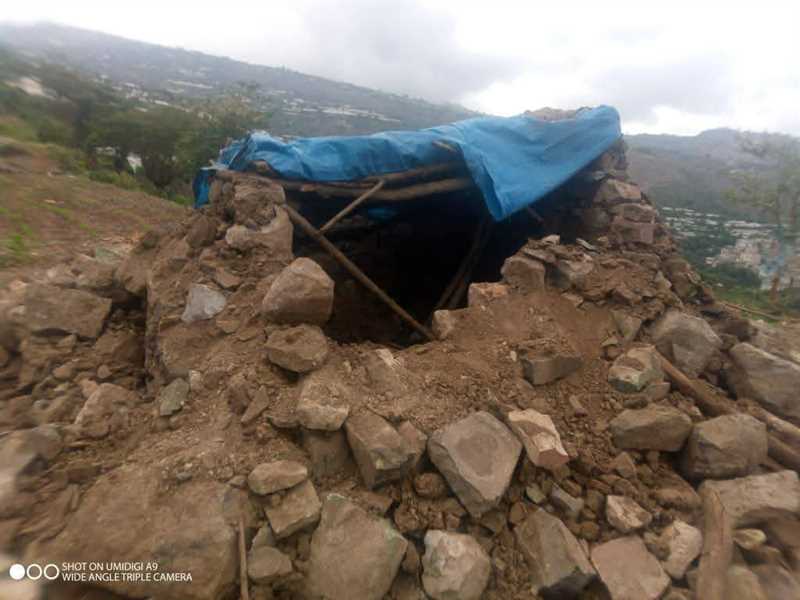 مسلحون يعتدون على مزرعة قات في مدينة جبلة غربي إب