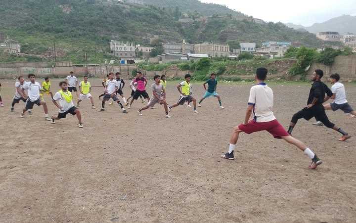 لاعبو اتحاد العدين يعلقون تدريباتهم احتجاجاً على عدم صرف مستحقاتهم المالية
