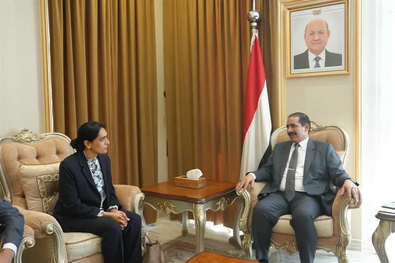 السفيرة البريطانية تشيد بدور الأجهزة الأمنية اليمنية في مكافحة الإرهاب وضبط الجريمة