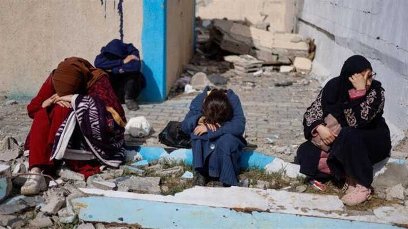 مركز حقوقي يطالب الحكومة اليمنية ببذل كافة الجهود الممكنة لإجلاء اليمنيات العالقات في غزة