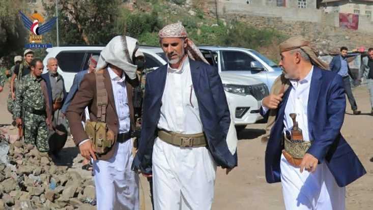 كذّب أخبار اعتماد مشاريع.. مسؤول حوثي في إب يطالب قيادة المليشيا بالكف عن إيرادات المحافظة