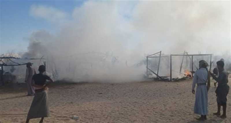 مليشيا الحوثي تستهدف مخيما للنازحين في مأرب بصواريخ الكاتيوشا