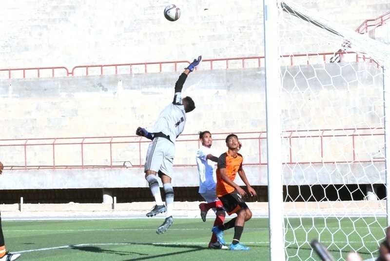 الدوري اليمني..اتحاد إب يتجاوز سمعون وشعب إب يقلب تأخره بفوز مثير على سلام الغرفة